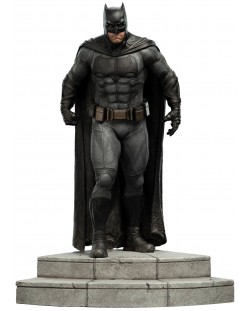 Kipić Weta DC Comics: Justice League - Batman (Zack Snyder's Justice league), 37 cm