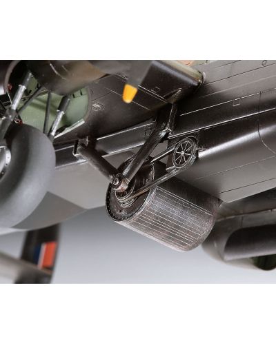 Sastavljeni model vojnog zrakoplova Revell - Avro Lancaster DAMBUSTERS (04295) - 3
