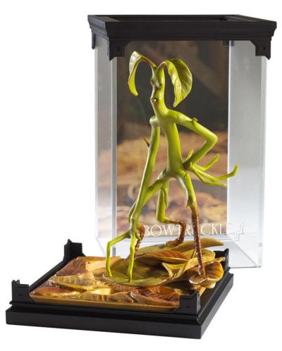 Kipić The Noble Collection Movies: Fantastic Beasts - Bowtruckle (Magical Creatures), 18 cm - 1