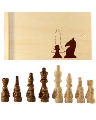 Šahovske figure u drvenoj kutiji - 2