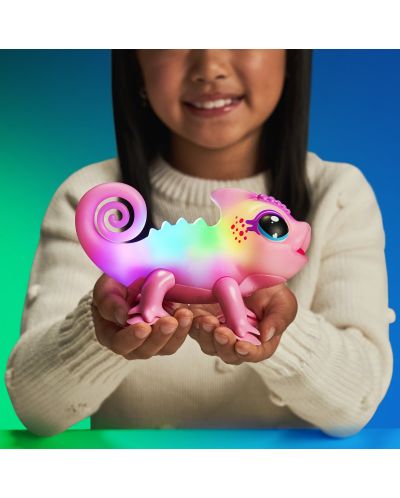 Interaktivna igračka Moose Little Live Pets - Kameleon, ružičasta - 7