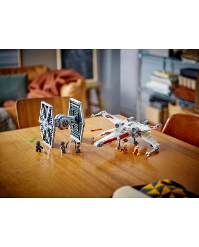 Konstrukcijski set LEGO Star Wars - TIE i X-Wing lovci (75393) - 10