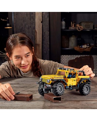 Konstruktor Lego Technic - Jeep Wrangler (42122) - 3