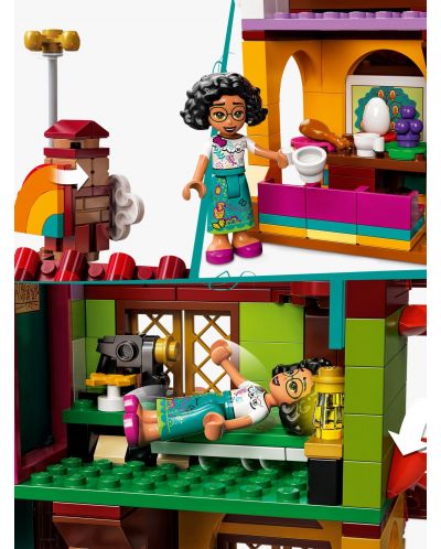 Konstruktor Lego Disney - Kuća Madrigal (43202) - 4