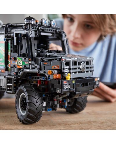 Konstruktor Lego Technic – Kamion 4x4 Mercedes Benz Zetros (42129) - 10