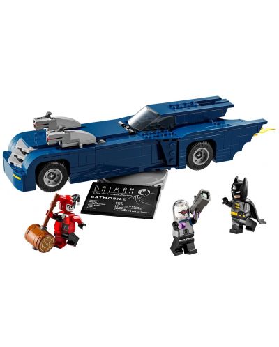 Konstrukcijski set LEGO DC Comics Super Heroes - Batman s Batmobilom vs. Harley Quinn i Mr. Freeze (76274) - 3
