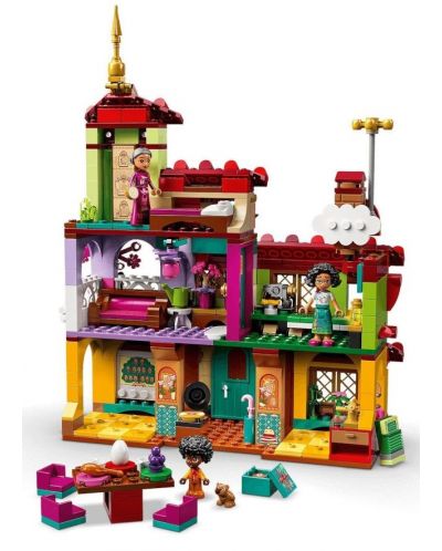 Konstruktor Lego Disney - Kuća Madrigal (43202) - 2