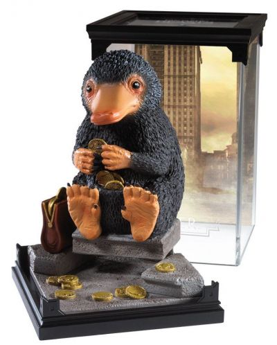 Kipić The Noble Collection Movies: Fantastic Beasts - Niffler (Magical Creatures), 18 cm - 1