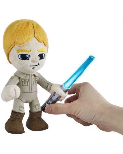 Plišana figura Mattel Movies: Star Wars - Luke Skywalker with Lightsaber (Light-Up), 19 cm - 2