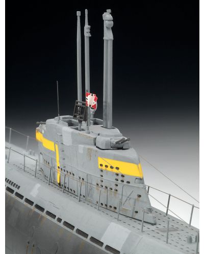 Montažni model Revell Vojni: Podmornica - Type XXI - 2