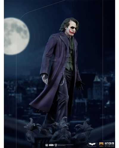 Kipić Iron Studios DC Comics: Batman - The Joker (The Dark Knight) (Deluxe Version), 30 cm - 12