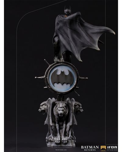 Kipić Iron Studios DC Comics: Batman - Batman (Batman Returns) (Deluxe Version), 34 cm - 2