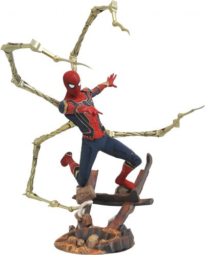 Kipić Diamond Select Marvel: Avengers - Iron Spider-Man, 30 cm - 3