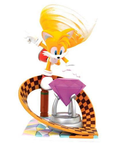 Kipić Diamond Select Games: Sonic The Hedgehog - Tails, 23 cm - 2