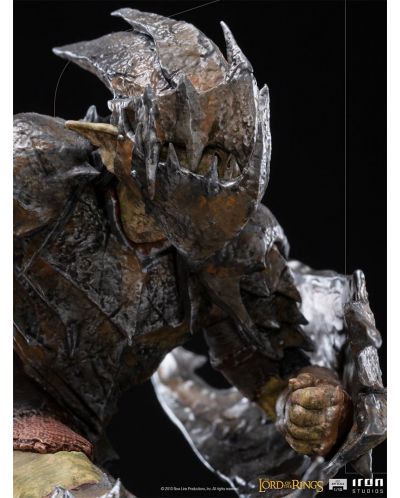 Kipić Iron Studios Movies: Lord of The Rings - Armored Orc, 20 cm - 5