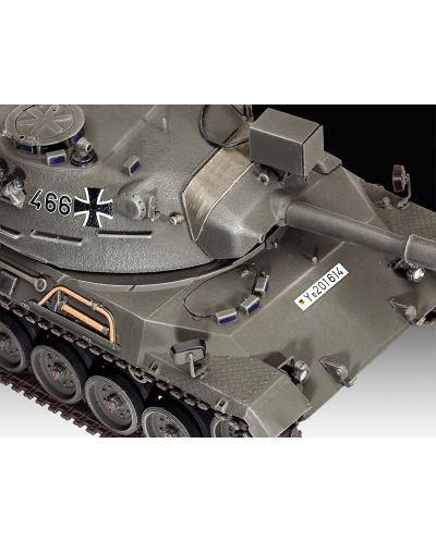 Sastavljeni model Revell - Tenk G. K. Leopard 1 (03240) - 7