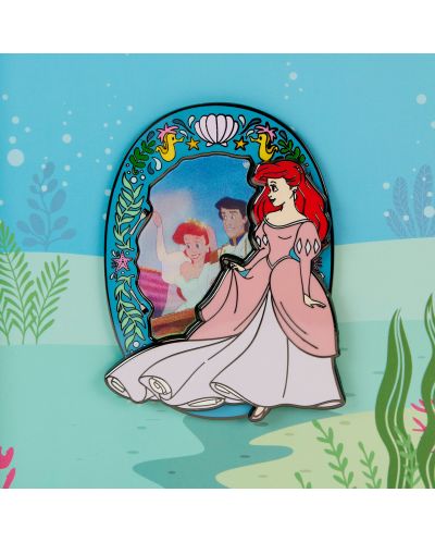 Bedž Loungefly Disney: The Little Mermaid - Lenticular Princess - 2