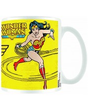 Šalica Pyramid DC Comics: Wonder Woman - Wonder Woman