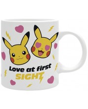 Šalica The Good Gift Games: Pokemon - Love at First Sight