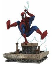 Figurica Diamond Select Marvel: Spider-Man - Swing, 20 cm -1