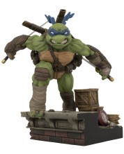 Kipić Diamond Select Animation: Teenage Mutant Ninja Turtles - Leonardo, 23 cm