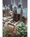 Diorama The Noble Collection Movies: Harry Potter - Hogwarts, 33 cm - 7t