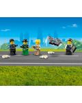 Konstruktor Lego City - Policijski mobilni zapovjedni centar u kamionu (60315) - 5t