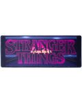 Podloga za radni stol Paladone Television: Stranger Things - Arcade Logo - 1t