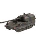 Model za sastavljanje Revell Vojni: Tenk Panzerhaubitze 2000 - 2t