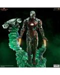 Kipić Iron Studios Marvel: Spider-Man - Illusion Iron Man (Deluxe Art Scale), 21 cm - 2t