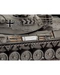 Sastavljeni model Revell - Tenk G. K. Leopard 1 (03240) - 5t