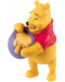 Figurica Bullyland Winnie The Pooh - Winnie the Pooh s loncem meda - 1t