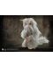 Plišana figura Noble Collection Movies: Fantastic Beasts - Demiguise, 28 cm - 4t